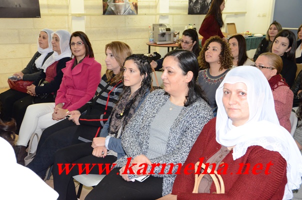 دالية الكرمل : ليهي لفيد تلقي محاضرة في المركز الثقافي